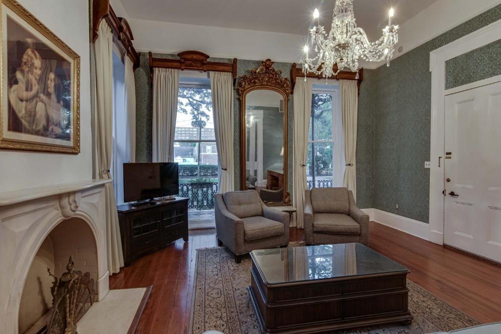 King Bed Historic Suite